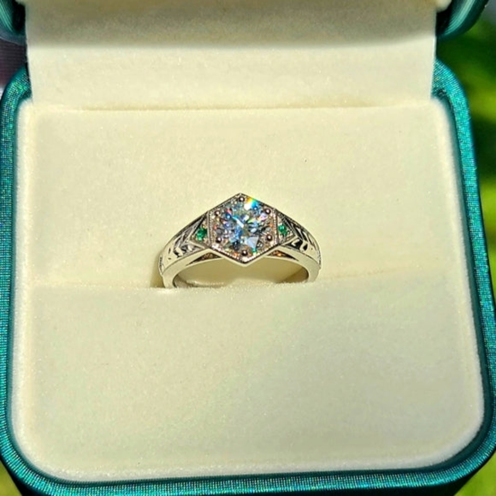 Solid 14k gold 1.2ct moissanite ring with side emerald